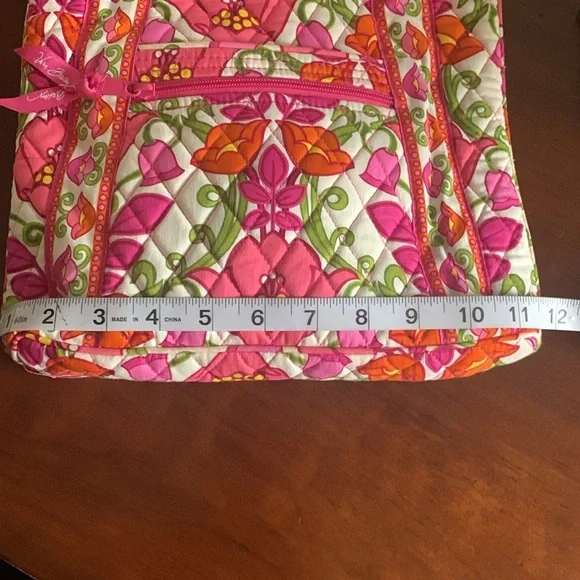 Vera Bradley - Picture 5 of 5